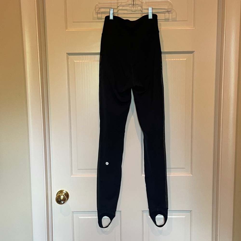 Lululemon Adore Your Core (28”) in Nocturnal Teal, Size 4 - Picture 9 of 9